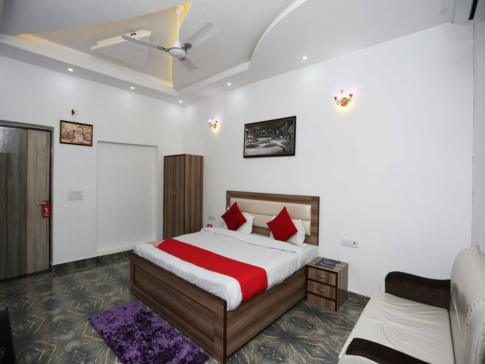 Hotel Rest Palace Agra  Bagian luar foto