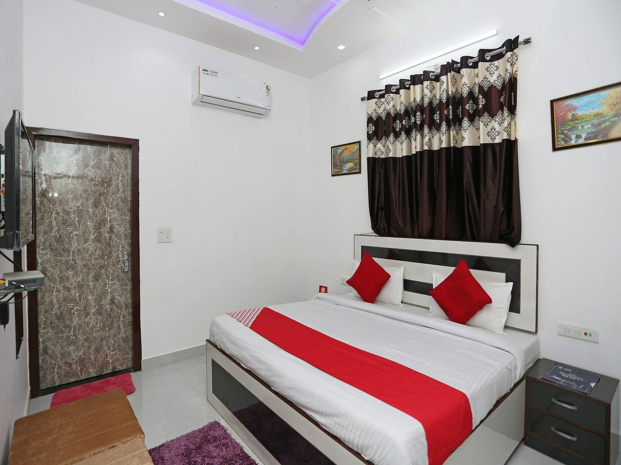 Hotel Rest Palace Agra  Bagian luar foto
