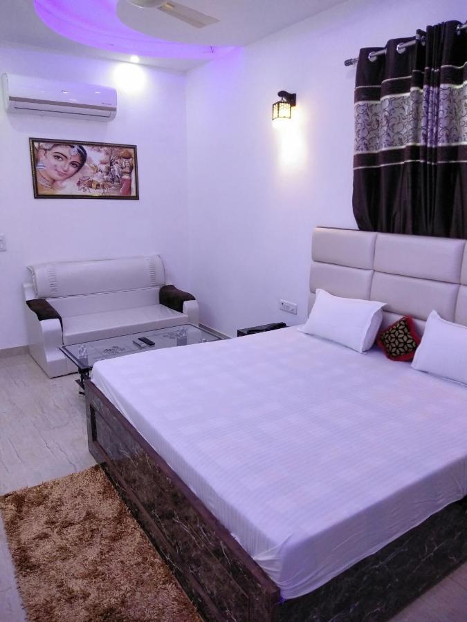 Hotel Rest Palace Agra  Bagian luar foto